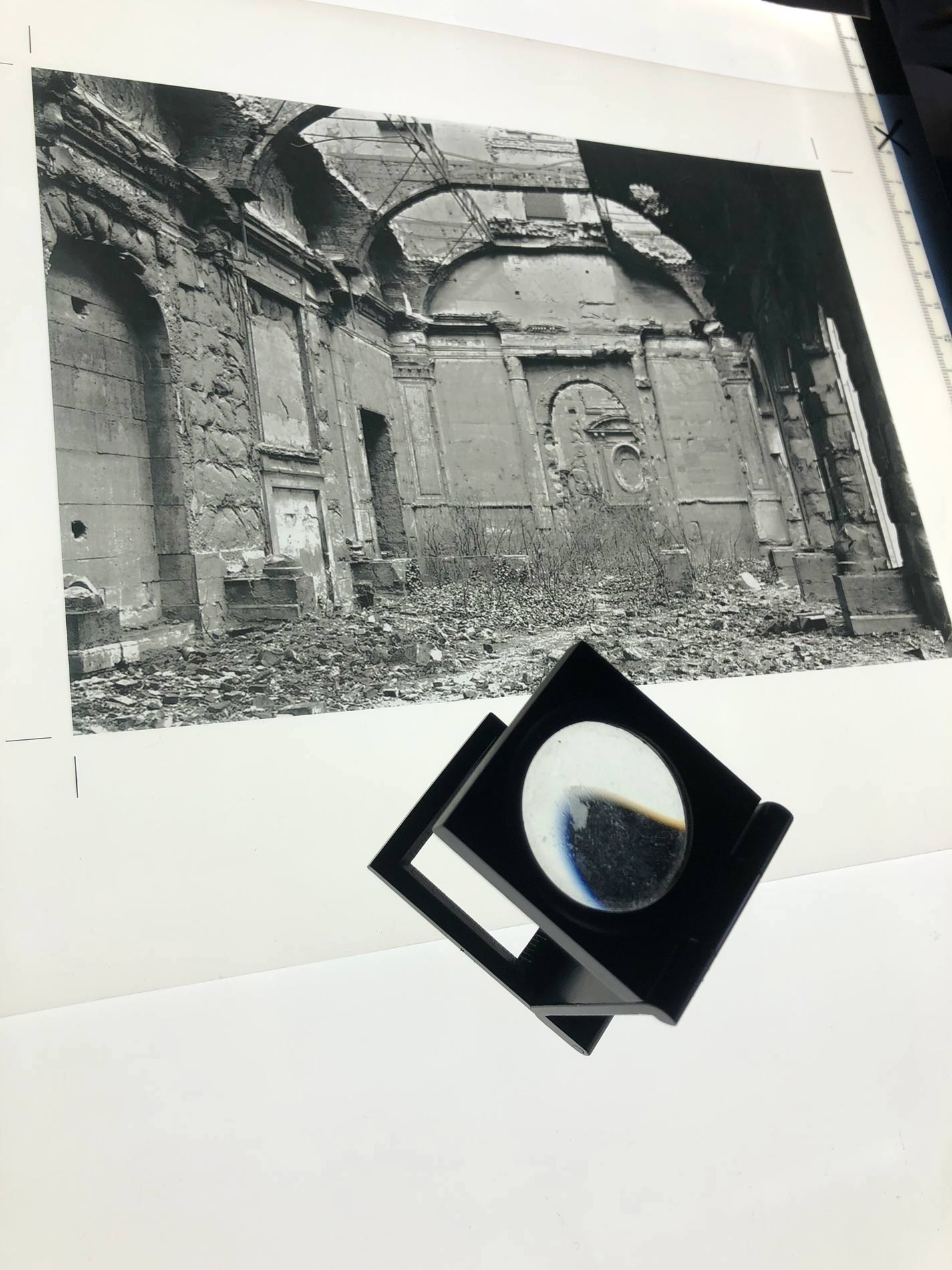 Résidence d&rsquo;artiste – Daphné Le Sergent, projet photogravure avec le soutien du CNAP