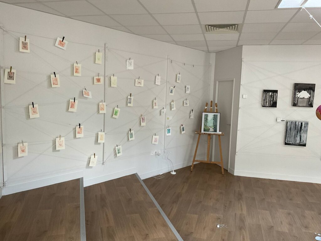 lycée Fragonard l'Isle Adam, exposition de travaux de gravure à l'eau forte, sur le thème des animaux hybrydeslycée Fragonard l'Isle Adam, exposition de travaux de gravure à l'eau forte, sur le thème des animaux hybrydes